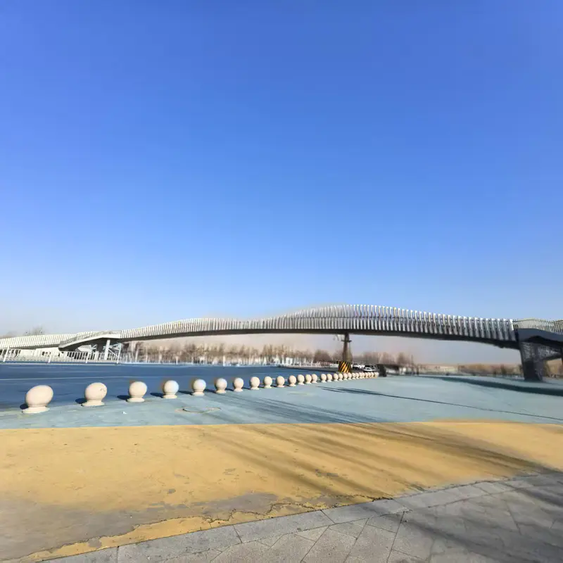 لماذا تستخدم هياكل الصلب لجسر المشاة؟