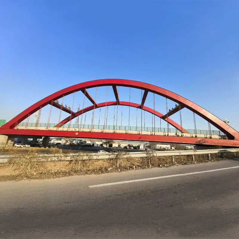 هل يمكن لجسور الهياكل الفولاذية توفير التوازن المثالي بين القوة والمتانة ومرونة التصميم للبنية التحتية الحديثة؟
